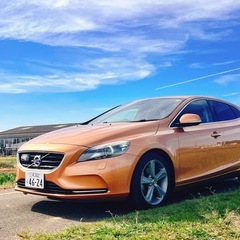 🉐【格安】VOLVOボルボV40　T4  ナビ　バックカメラ　電動革シート　BLIS障害物センサー Bluetooth  車検2年弱ありの画像