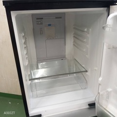 25 2F☆36送料設置無料　訳あり特価品　神奈川　東京限定　SHARP　冷蔵庫　137Lの画像