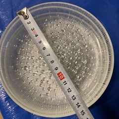 茶碗蒸しの容器とガラス皿のセットの画像