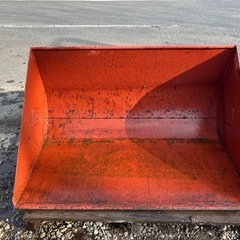 トラクター用 リアバケット 堆肥 運搬 除雪　バケット パーツ 作業機　アタッチメント 畜産 酪農　鶏舎　牛 豚　3点リンク　トラクター　農機具　宮崎の画像