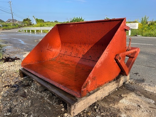 トラクター用 リアバケット 堆肥 運搬 除雪　バケット パーツ 作業機　アタッチメント 畜産 酪農　鶏舎　牛 豚　3点リンク　トラクター　農機具　宮崎
