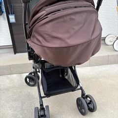 ベビーカー　コンビの画像