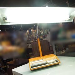 昭和レトロ ダイエー デスクライト スタンドライト デスクランプ 照明 オレンジ レトロポップ スペースエイジ オブジェ 札幌市 新道東店の画像