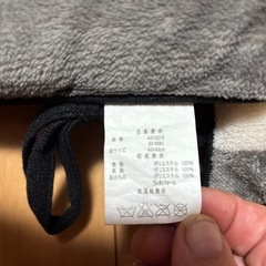 暖かい座布団2枚、43×43cmの画像