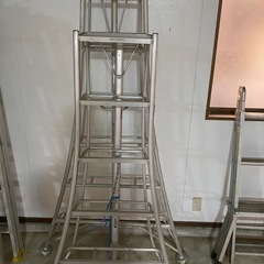 アルミ脚立　複数在庫があります。の画像