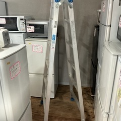 はしご兼用脚立🪜ALINCOアルインコSZK-18FD使用最大高さ1m40cmはしごの長さ3m60cm最大使用質量100㎏使用角度約75度汚れ・傷あり💦グレーの画像
