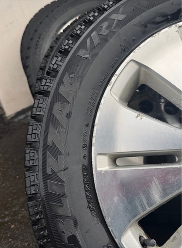 タイヤ　ホイール　スタッドレス　 タイヤ　225 / 55 / 17 中古　アルファード　エスティマ　ハリアー　トヨタ車　2019製造