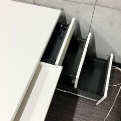 事務机 9900円！ 片袖 3段引出し ホワイト 従業員が増えたらコレ♪の画像