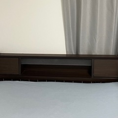 ダブルベッドフレームの画像