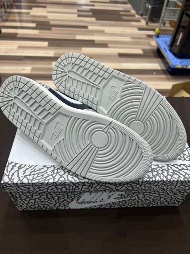 【ジャングルジャングル岸和田和泉インター】NIKE AIR JORDAN1 RETRO LOW 27.5㎝ 和泉市 堺市 岸和田市 泉
