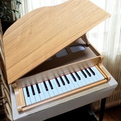 カワイミニピアノの画像