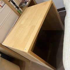 【あげます】コの字テーブルの画像
