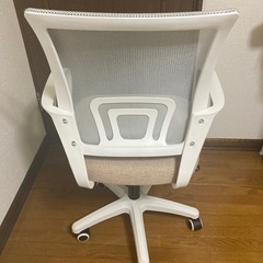 デスクチェアの画像