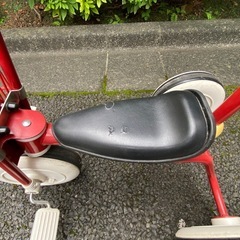 無印　三輪車　赤の画像