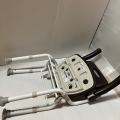 パナソニックのシャワーチェア「ユクリア」の画像