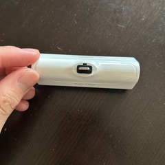 蓋がないNIKYPJ モバイルバッテリー iphone 軽量 直接充電の画像
