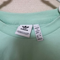 adidasOriginals レディース トップスの画像