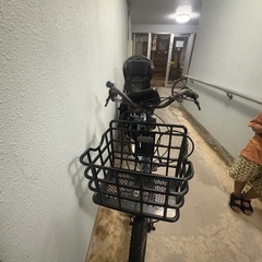 電動自転車チャイルドシートつきの画像