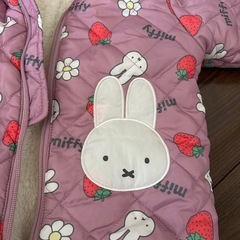 スキー
ウェアの画像