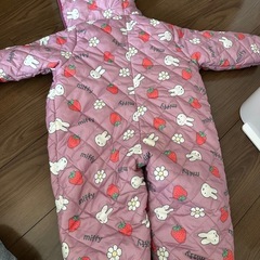 スキー
ウェアの画像