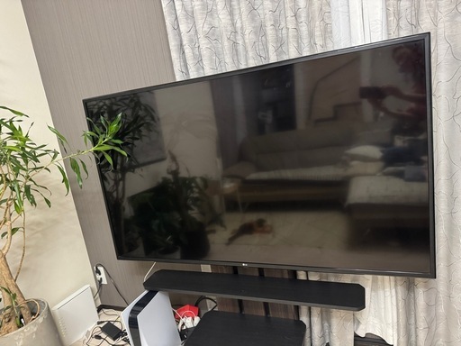 LG　60インチテレビ