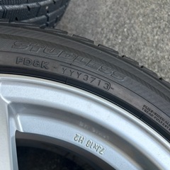 OZ 16インチ 205/55R16 スタッドレス 年数古いが 極美品✨✨の画像