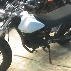YAMAHA TW200 白 格安提供車 半額配送キャンペーン クランキング確認済み 期間限定車体価格 現状渡し諸経費￥0- 横浜 P-Yardの画像