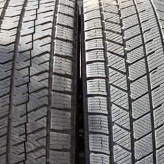 工賃込み　ブリヂストン２０２３年製冬タイヤ１８５／７０Ｒ１４　４本セットの画像