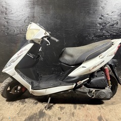 ★支払総額5.5万円★買取強化中！ まずはカンタン無料査定！ キムコ VJR125 白 バッテリー新品！ 4ストインジェクション！ サイスタ付き！ フロントディスクブレーキ！ 激安小型！　の画像