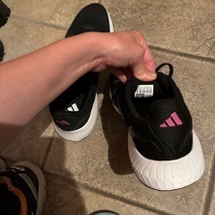 未使用に近い。adidasレディース25センチスニーカーの画像