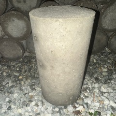 円筒型コンクリート20本セットの画像