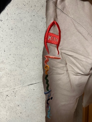 KITH×champion コラボフーディー