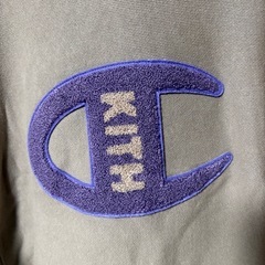 KITH×champion コラボフーディーの画像