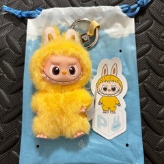ラブブ　イニシャル　人形の画像