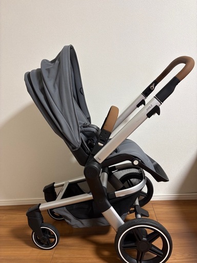 美品　ベビーカー　ジュールズ　joolz hub plus