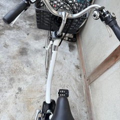 ★ 兵庫県、大阪限定　送料無料パナソニック電動アシスト自転車 26インチ バッテリー8ahの画像