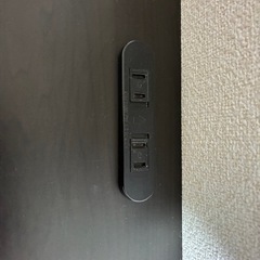 コンセント付きデスク　机　の画像