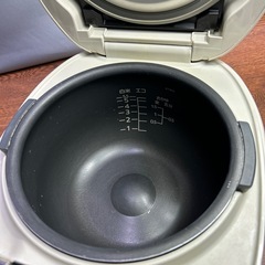 タイガー IH炊飯器 JKT-B100 2014年製。管理番号531の画像