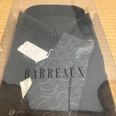 BARREAUX 黒シャツとネクタイの画像