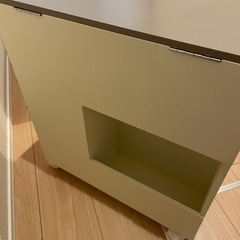 棚　化粧品等の画像