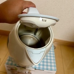 電気ポットの画像