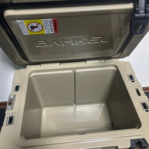 バンケル　クーラーボックス　YETI