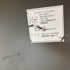 大理石テーブルの画像