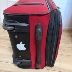 Samsonite サムソナイト 赤 キャリーバッグ 機内持ち込み可 拡張機能付き 55.5×35×23.5cmの画像