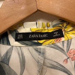ZARA ボタニカル　ワンピースの画像