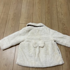 可愛すぎるアウター白の画像