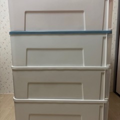 非対面OK ！！衣装ケース 4個セット（赤・青・白×2）重ね使い可の画像