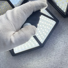 新品　6個セット　ソーラー式　自動点灯100LEDライト　防水　屋外照明 LEDライプ　　の画像