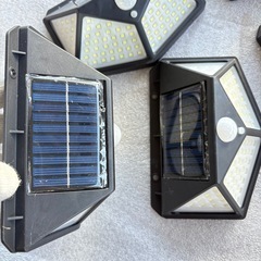 新品　6個セット　ソーラー式　自動点灯100LEDライト　防水　屋外照明 LEDライプ　　の画像