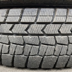DUNLOP 175/70R14 25年製　冬タイヤ　バリ溝の画像